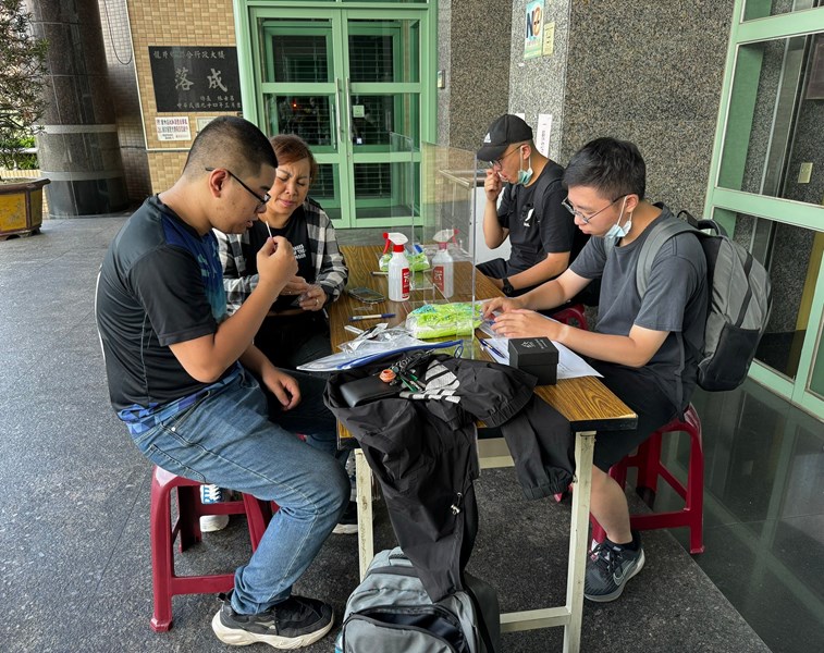 役男快篩